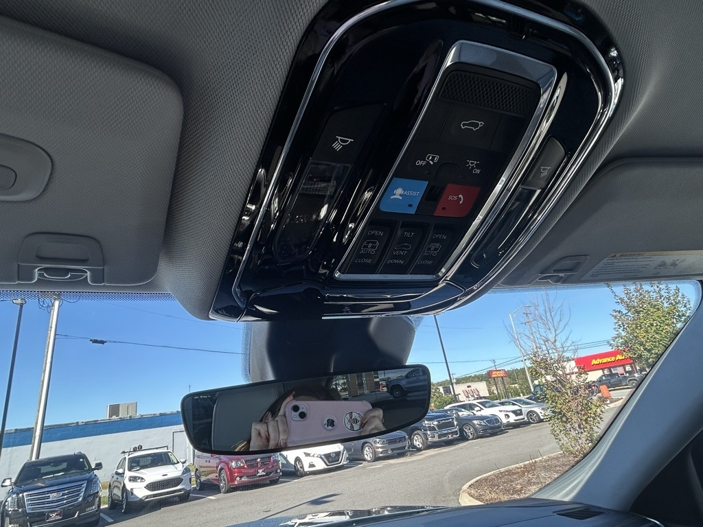 Jeep Grand Cherokee Summit 4WD 2023 Jeep Grand Cherokee Summit 4WD 2023