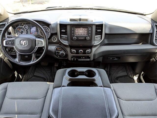 RAM 1500 Big Horn Crew Cab SWB 4WD 2020 RAM 1500 Big Horn Crew Cab SWB 4WD 2020