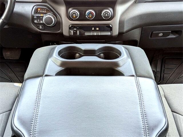 RAM 1500 Big Horn Crew Cab SWB 4WD 2020 RAM 1500 Big Horn Crew Cab SWB 4WD 2020