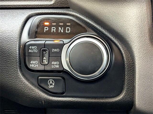 RAM 1500 Big Horn Crew Cab SWB 4WD 2020 RAM 1500 Big Horn Crew Cab SWB 4WD 2020