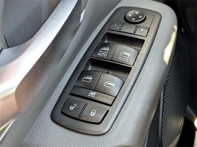 RAM 1500 Big Horn Crew Cab SWB 4WD 2020 RAM 1500 Big Horn Crew Cab SWB 4WD 2020