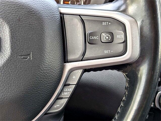 RAM 1500 Big Horn Crew Cab SWB 4WD 2020 RAM 1500 Big Horn Crew Cab SWB 4WD 2020