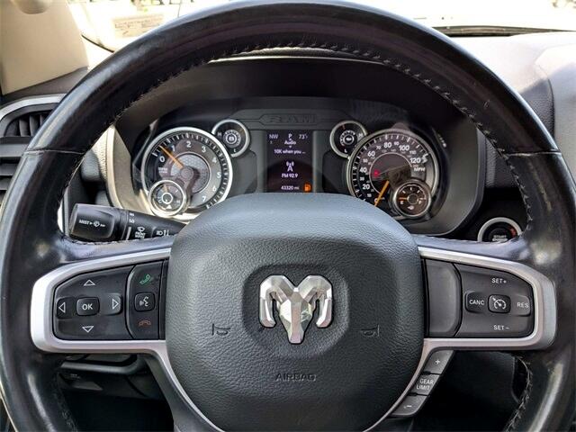 RAM 1500 Big Horn Crew Cab SWB 4WD 2020 RAM 1500 Big Horn Crew Cab SWB 4WD 2020