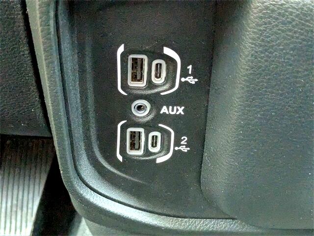 RAM 1500 Big Horn Crew Cab SWB 4WD 2020 RAM 1500 Big Horn Crew Cab SWB 4WD 2020