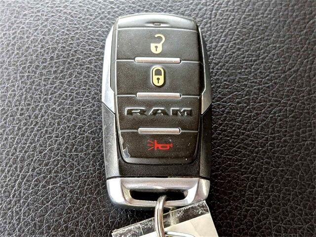 RAM 1500 Big Horn Crew Cab SWB 4WD 2020 RAM 1500 Big Horn Crew Cab SWB 4WD 2020