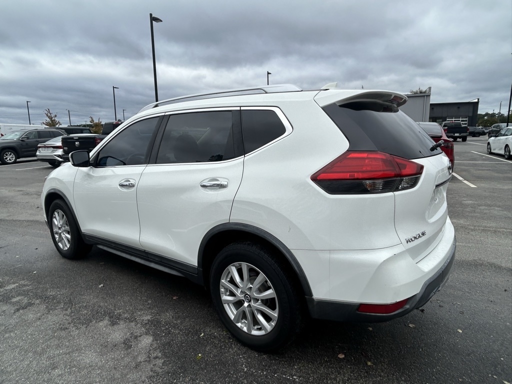 Nissan Rogue SV 2WD 2017 Nissan Rogue SV 2WD 2017