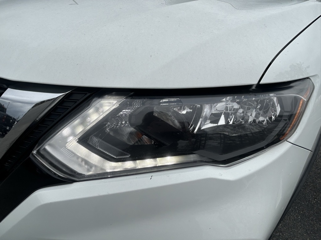 Nissan Rogue SV 2WD 2017 Nissan Rogue SV 2WD 2017