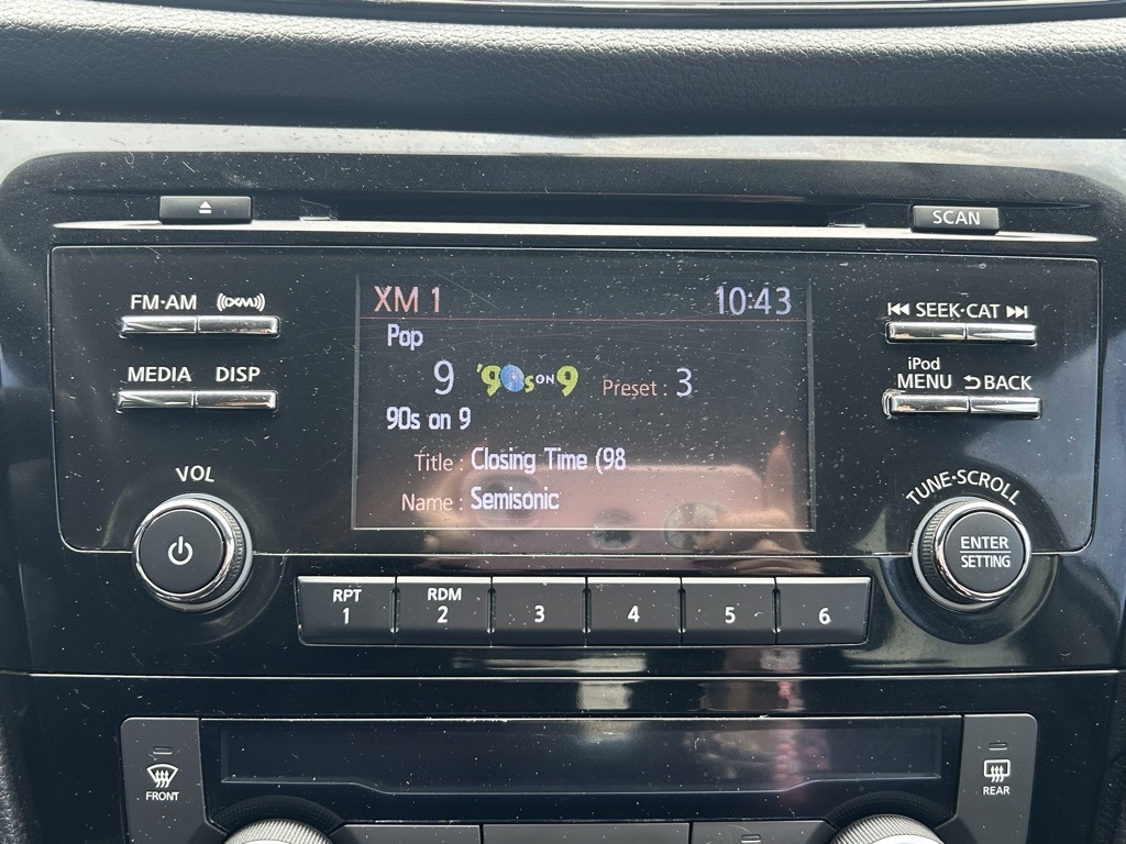 Nissan Rogue SV 2WD 2017 Nissan Rogue SV 2WD 2017