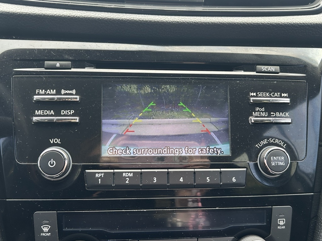 Nissan Rogue SV 2WD 2017 Nissan Rogue SV 2WD 2017