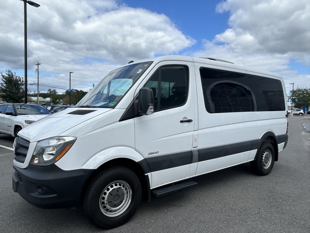 Mercedes-Benz Sprinter 2500 Passenger Van 144-in. WB 2016 Mercedes-Benz Sprinter 2500 Passenger Van 144-in. WB 2016