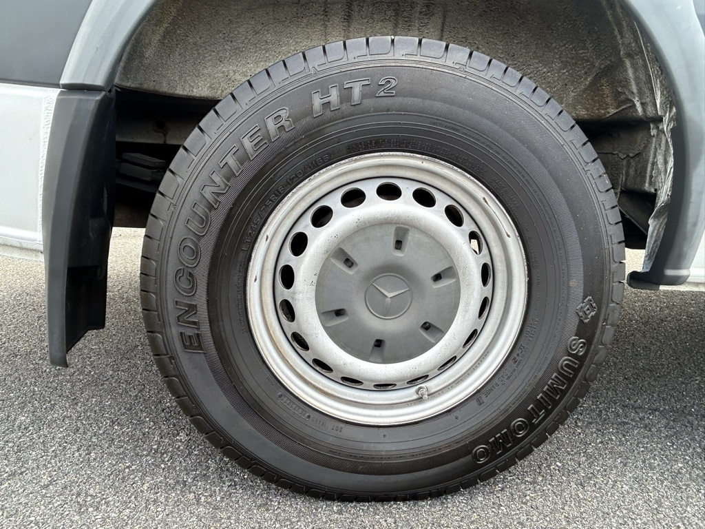 Mercedes-Benz Sprinter 2500 Passenger Van 144-in. WB 2016 Mercedes-Benz Sprinter 2500 Passenger Van 144-in. WB 2016