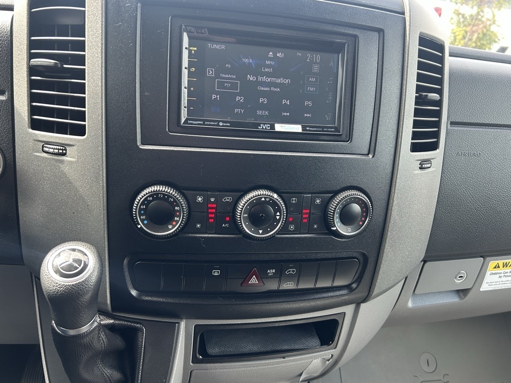 Mercedes-Benz Sprinter 2500 Passenger Van 144-in. WB 2016 Mercedes-Benz Sprinter 2500 Passenger Van 144-in. WB 2016