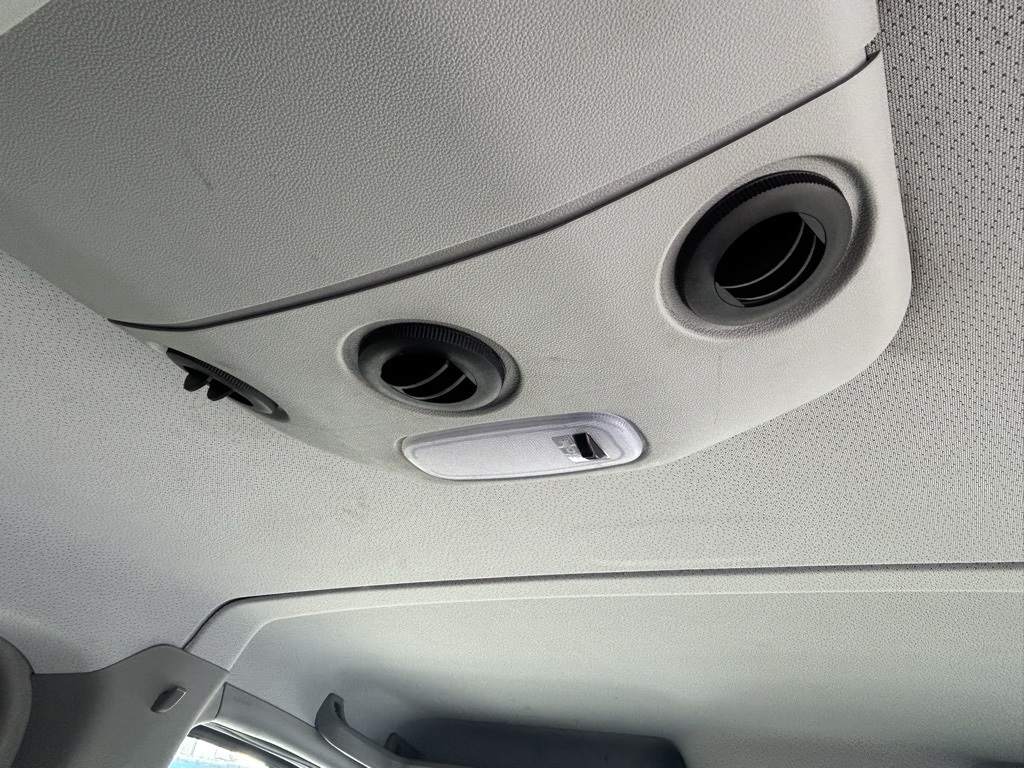 Mercedes-Benz Sprinter 2500 Passenger Van 144-in. WB 2016 Mercedes-Benz Sprinter 2500 Passenger Van 144-in. WB 2016