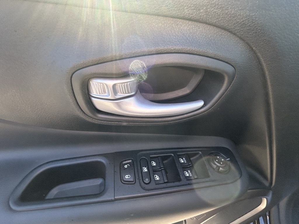 Jeep Renegade Latitude 2023 Jeep Renegade Latitude 2023