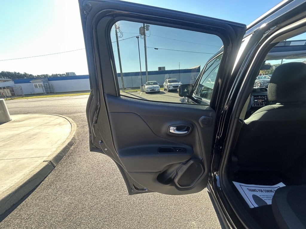 Jeep Renegade Latitude 2023 Jeep Renegade Latitude 2023