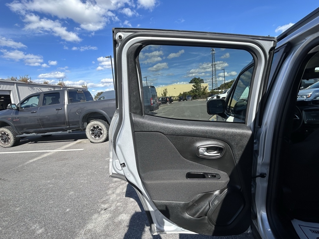 Jeep Renegade Latitude 4WD 2021 Jeep Renegade Latitude 4WD 2021