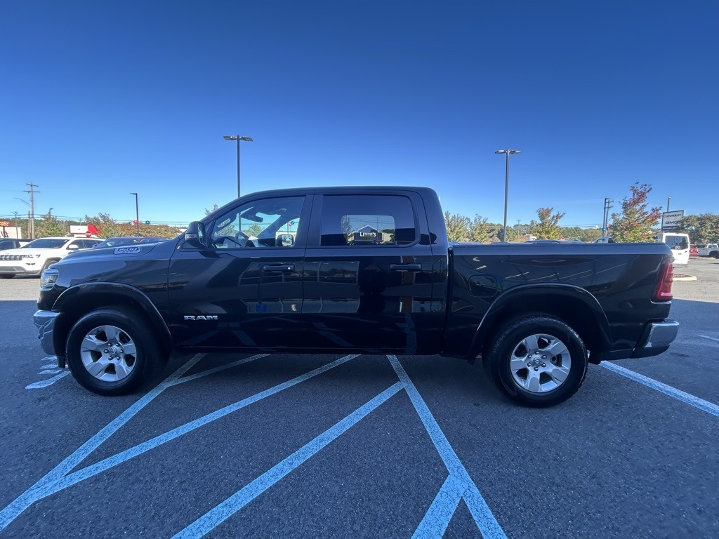 RAM 1500 Big Horn Crew Cab SWB 4WD 2025 RAM 1500 Big Horn Crew Cab SWB 4WD 2025