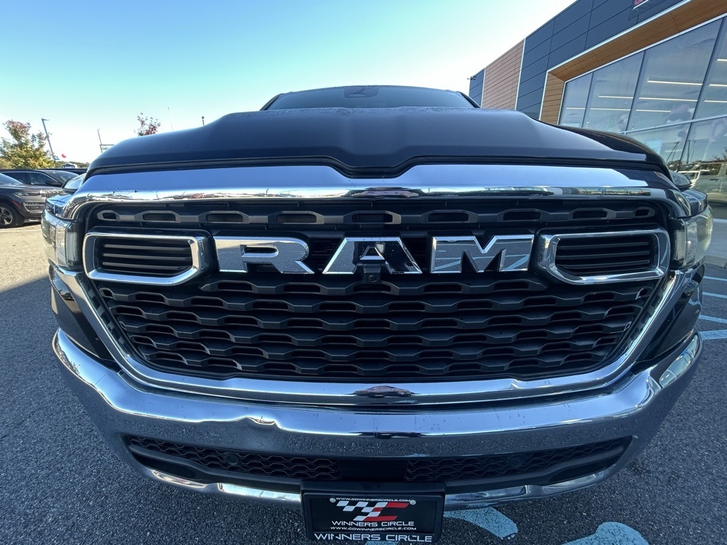 RAM 1500 Big Horn Crew Cab SWB 4WD 2025 RAM 1500 Big Horn Crew Cab SWB 4WD 2025