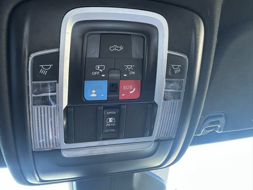 RAM 1500 Big Horn Crew Cab SWB 4WD 2025 RAM 1500 Big Horn Crew Cab SWB 4WD 2025