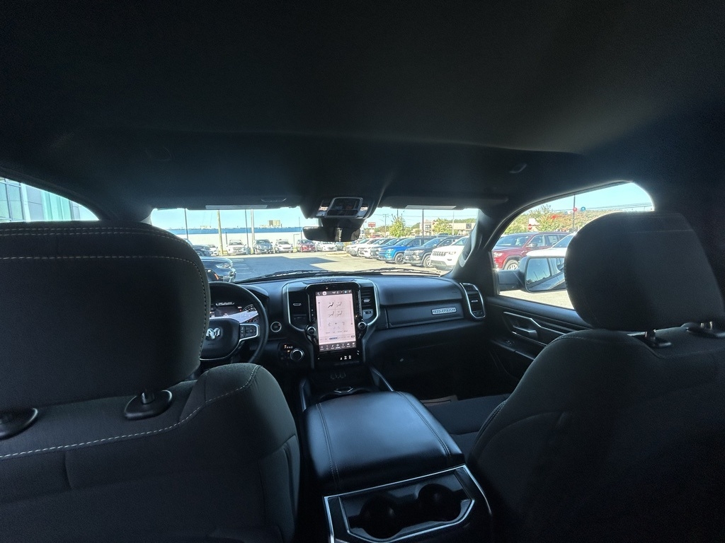 RAM 1500 Big Horn Crew Cab SWB 4WD 2025 RAM 1500 Big Horn Crew Cab SWB 4WD 2025