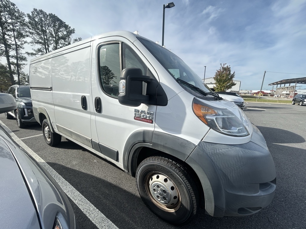 RAM Promaster 1500 Low Roof Tradesman 136-in. WB 2017 RAM Promaster 1500 Low Roof Tradesman 136-in. WB 2017