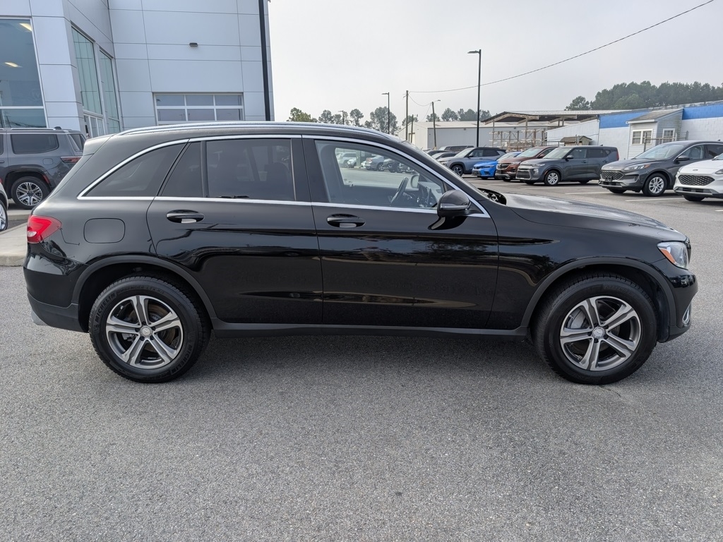 Mercedes-Benz GLC-Class GLC300 2016 Mercedes-Benz GLC-Class GLC300 2016