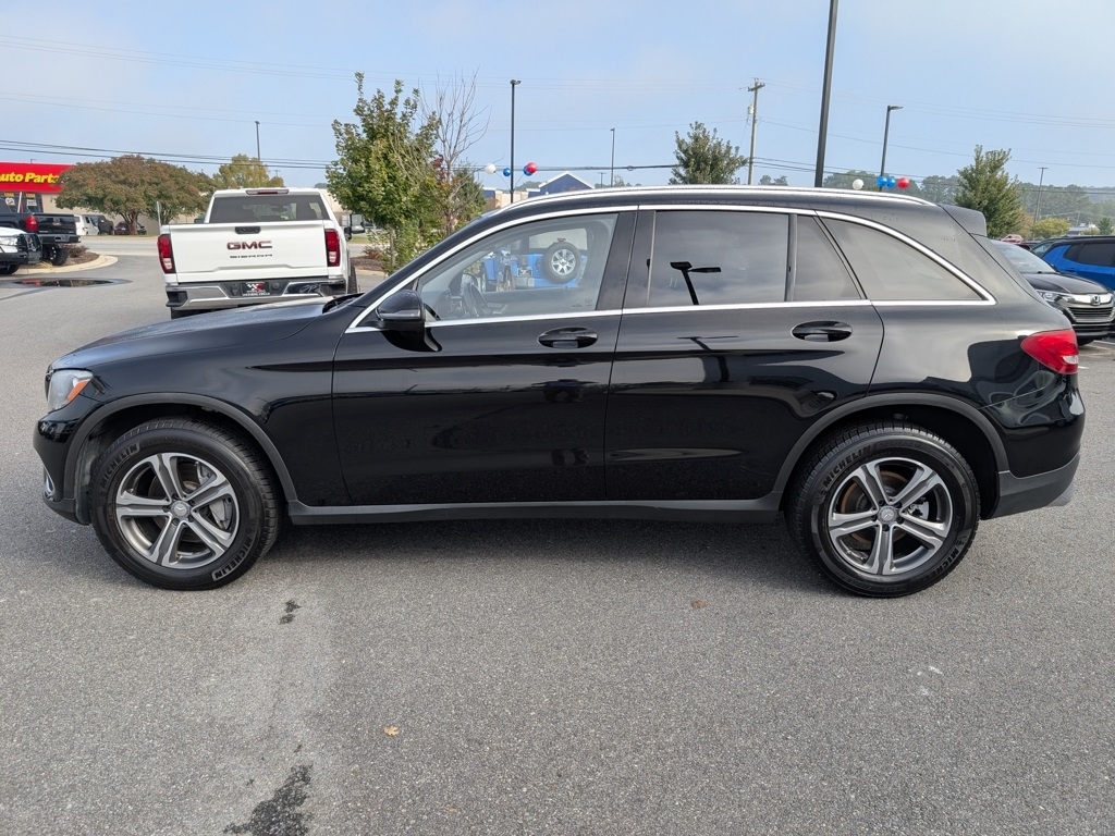 Mercedes-Benz GLC-Class GLC300 2016 Mercedes-Benz GLC-Class GLC300 2016