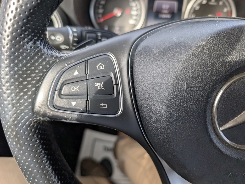 Mercedes-Benz GLC-Class GLC300 2016 Mercedes-Benz GLC-Class GLC300 2016