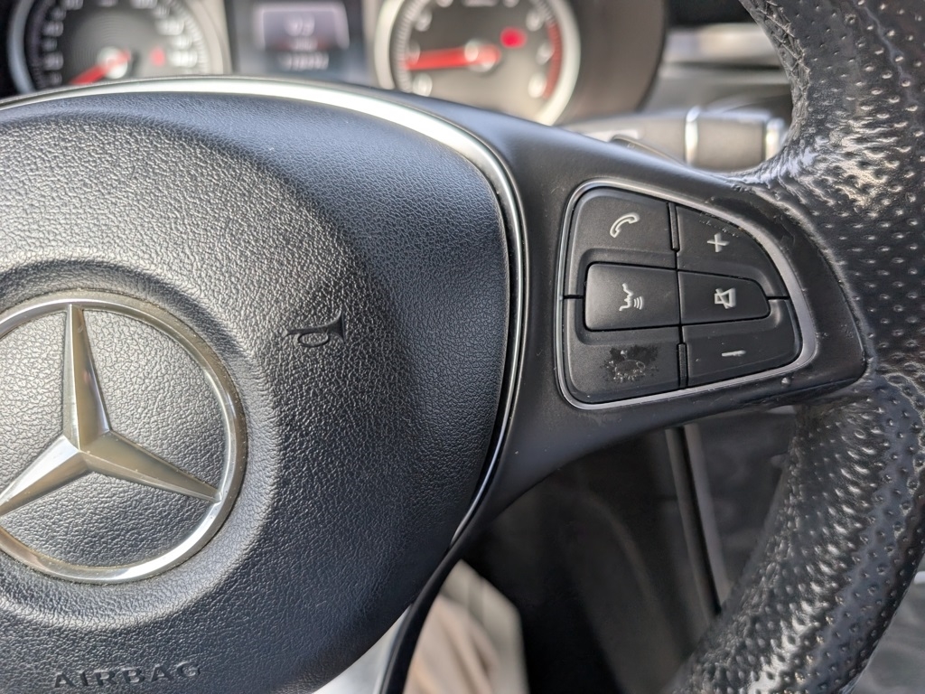 Mercedes-Benz GLC-Class GLC300 2016 Mercedes-Benz GLC-Class GLC300 2016