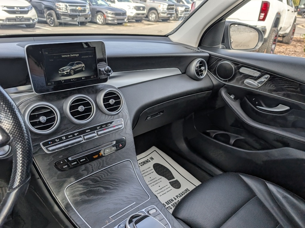 Mercedes-Benz GLC-Class GLC300 2016 Mercedes-Benz GLC-Class GLC300 2016