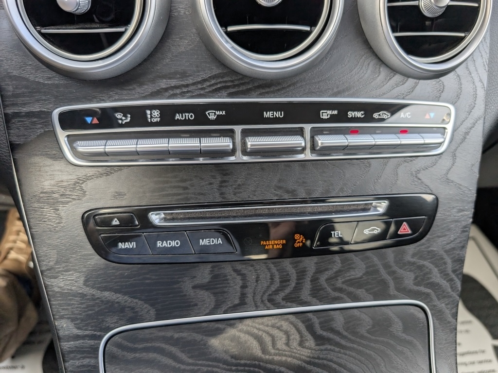 Mercedes-Benz GLC-Class GLC300 2016 Mercedes-Benz GLC-Class GLC300 2016