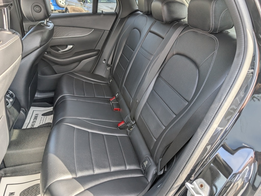 Mercedes-Benz GLC-Class GLC300 2016 Mercedes-Benz GLC-Class GLC300 2016