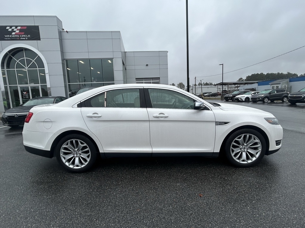 Ford Taurus Limited FWD 2016 Ford Taurus Limited FWD 2016