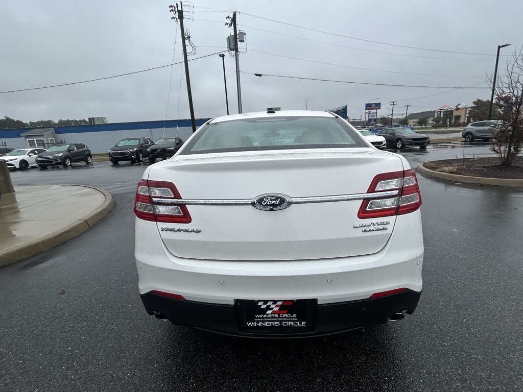 Ford Taurus Limited FWD 2016 Ford Taurus Limited FWD 2016