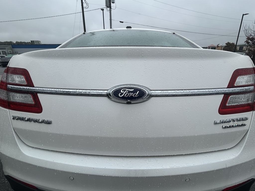 Ford Taurus Limited FWD 2016 Ford Taurus Limited FWD 2016