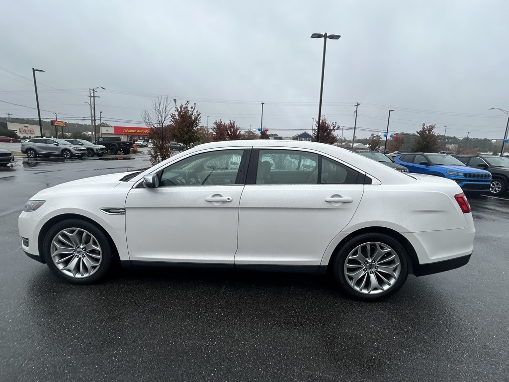 Ford Taurus Limited FWD 2016 Ford Taurus Limited FWD 2016