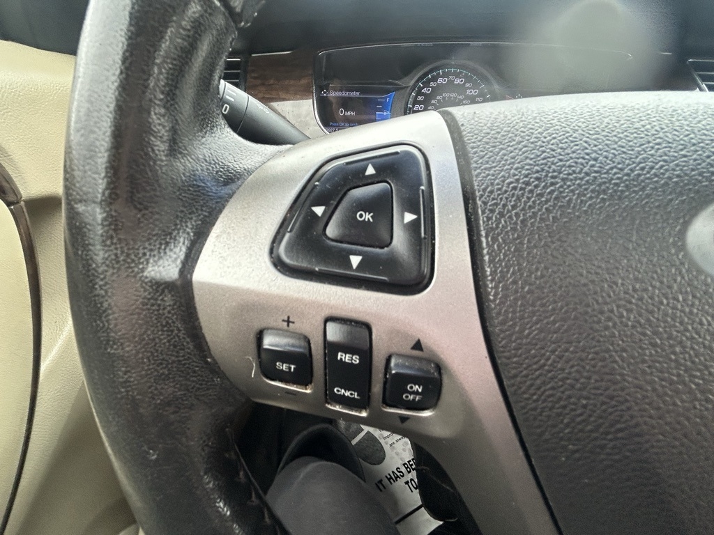 Ford Taurus Limited FWD 2016 Ford Taurus Limited FWD 2016