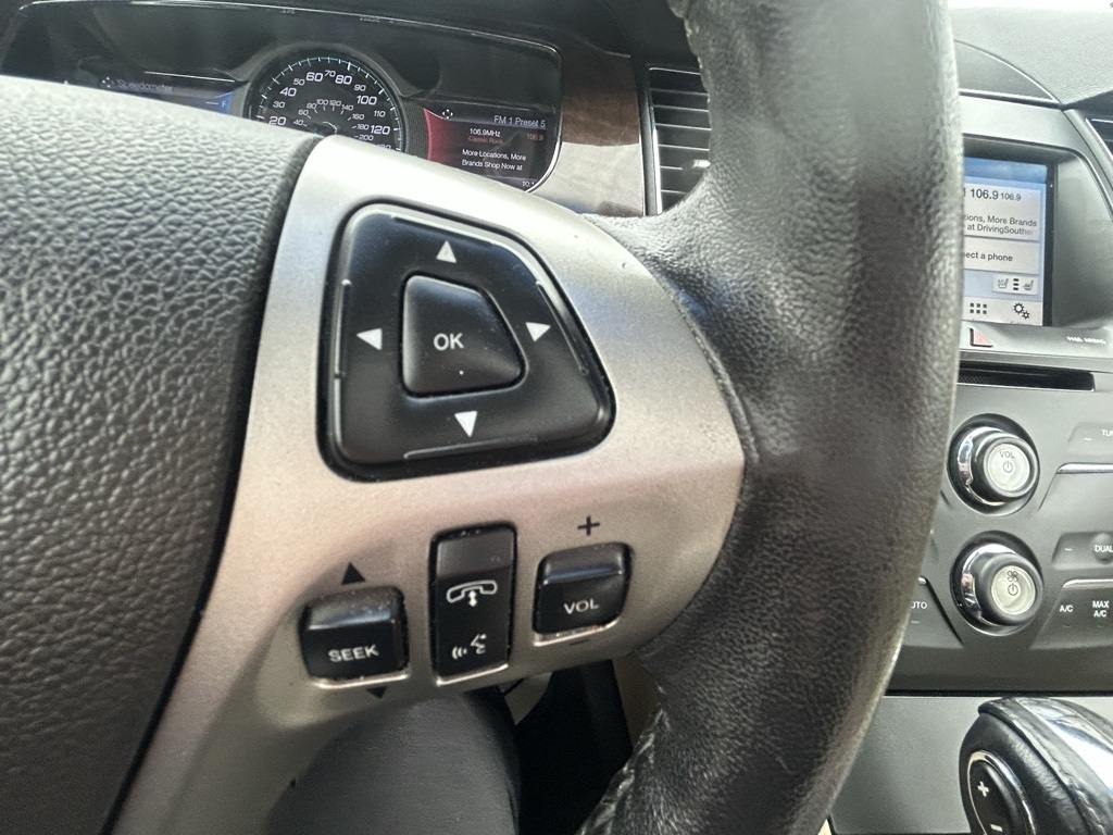 Ford Taurus Limited FWD 2016 Ford Taurus Limited FWD 2016