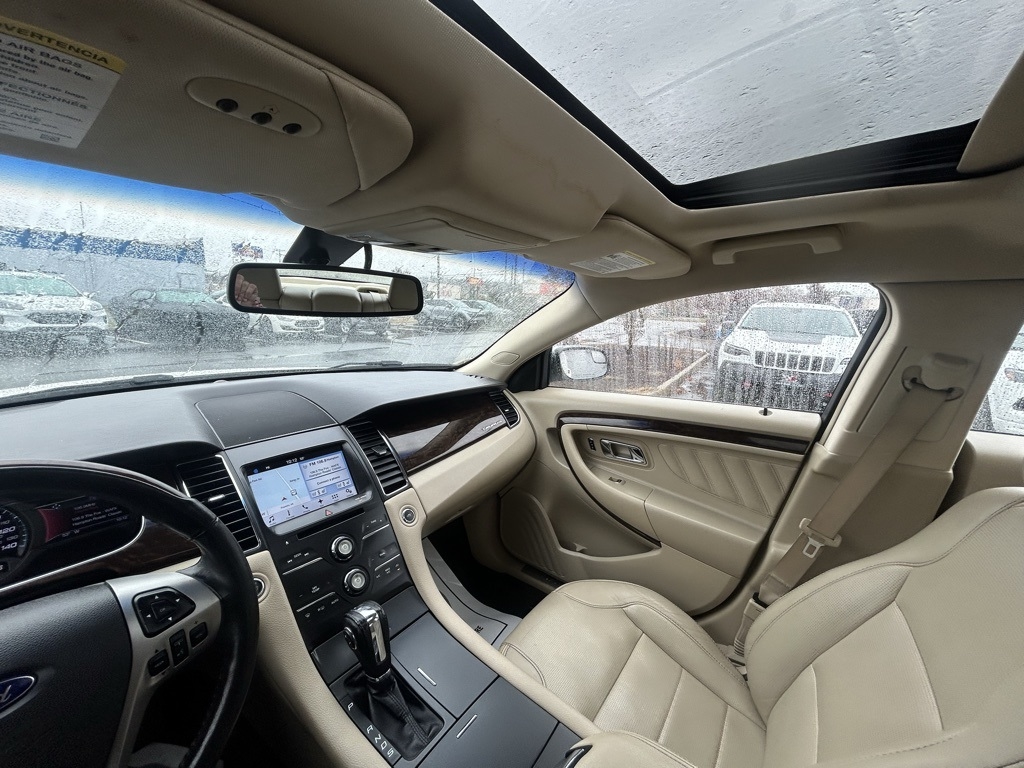 Ford Taurus Limited FWD 2016 Ford Taurus Limited FWD 2016