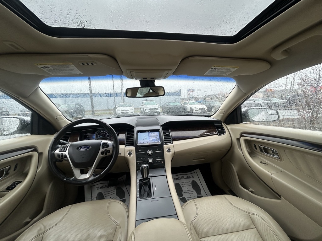 Ford Taurus Limited FWD 2016 Ford Taurus Limited FWD 2016