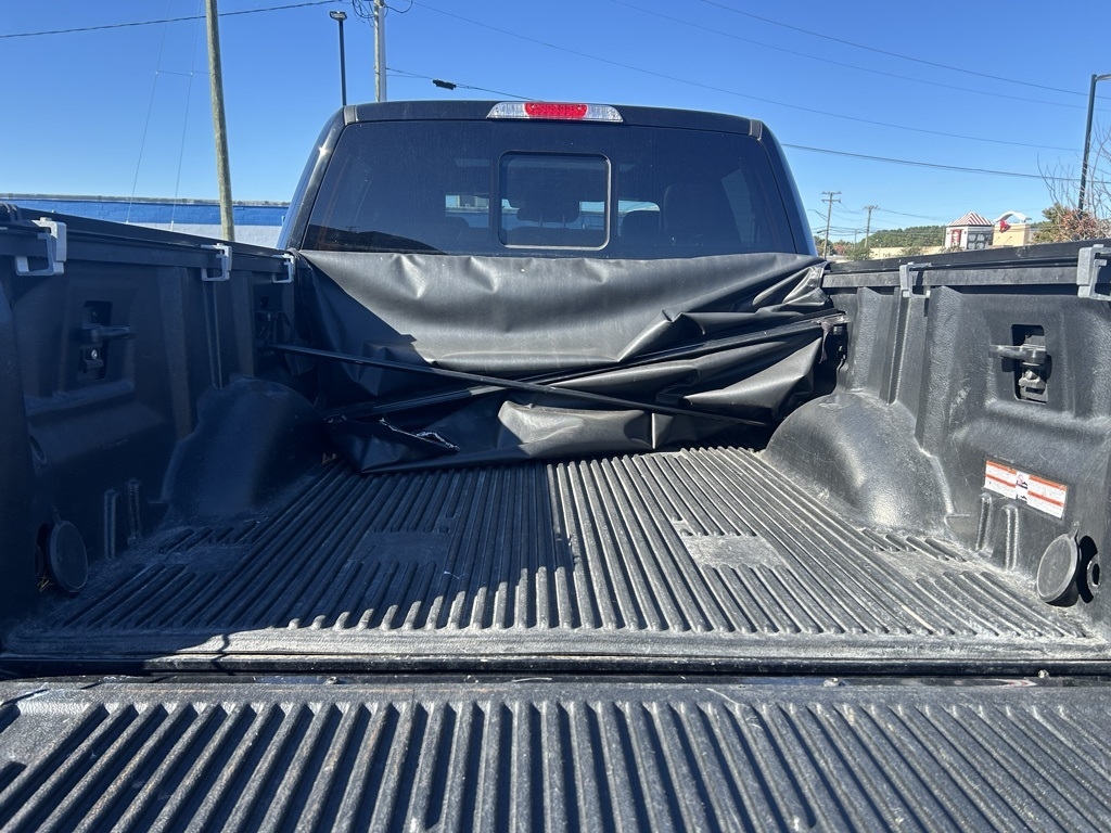 Ford F-150 Platinum SuperCrew 6.5-ft. Bed 4WD 2017 Ford F-150 Platinum SuperCrew 6.5-ft. Bed 4WD 2017