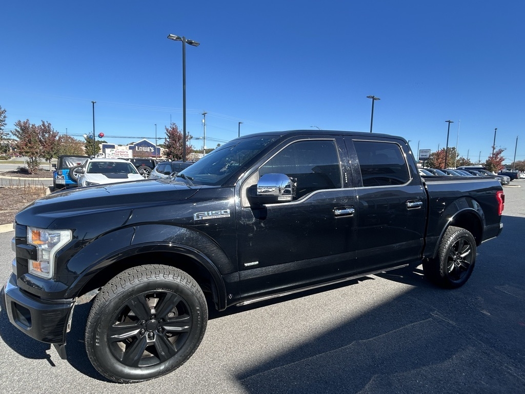 Ford F-150 Platinum SuperCrew 6.5-ft. Bed 4WD 2017 Ford F-150 Platinum SuperCrew 6.5-ft. Bed 4WD 2017