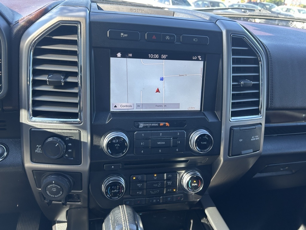 Ford F-150 Platinum SuperCrew 6.5-ft. Bed 4WD 2017 Ford F-150 Platinum SuperCrew 6.5-ft. Bed 4WD 2017