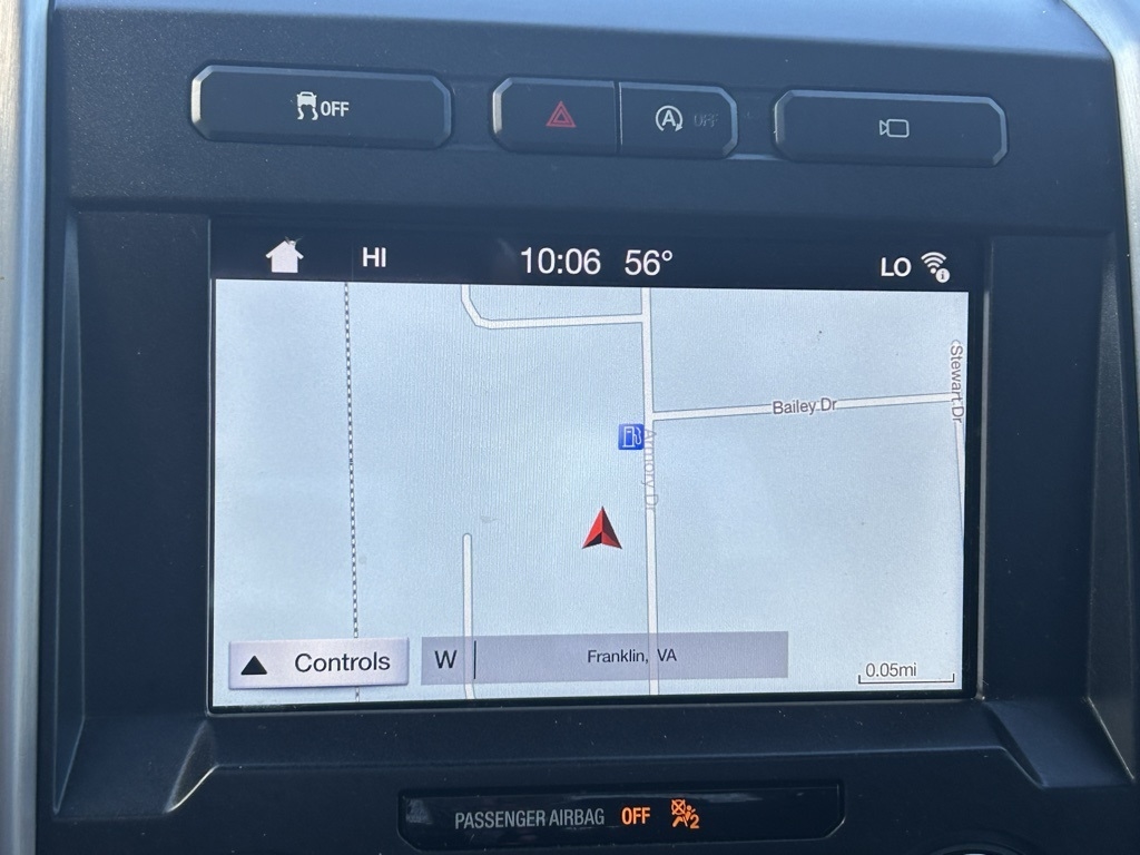 Ford F-150 Platinum SuperCrew 6.5-ft. Bed 4WD 2017 Ford F-150 Platinum SuperCrew 6.5-ft. Bed 4WD 2017