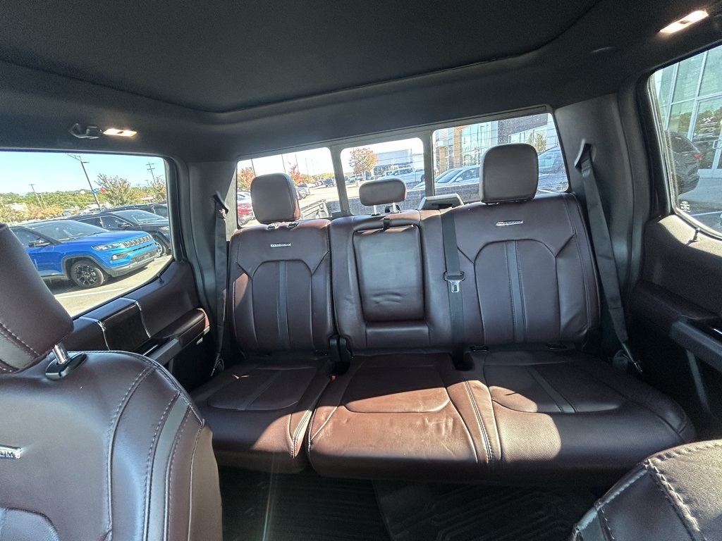 Ford F-150 Platinum SuperCrew 6.5-ft. Bed 4WD 2017 Ford F-150 Platinum SuperCrew 6.5-ft. Bed 4WD 2017