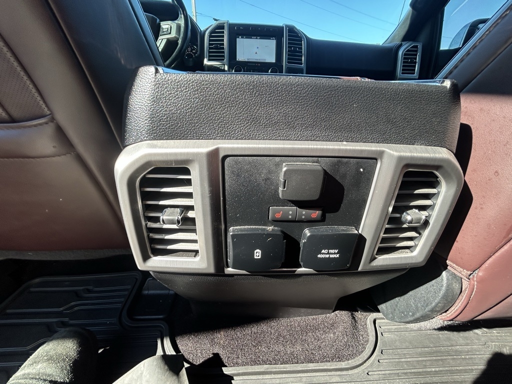 Ford F-150 Platinum SuperCrew 6.5-ft. Bed 4WD 2017 Ford F-150 Platinum SuperCrew 6.5-ft. Bed 4WD 2017