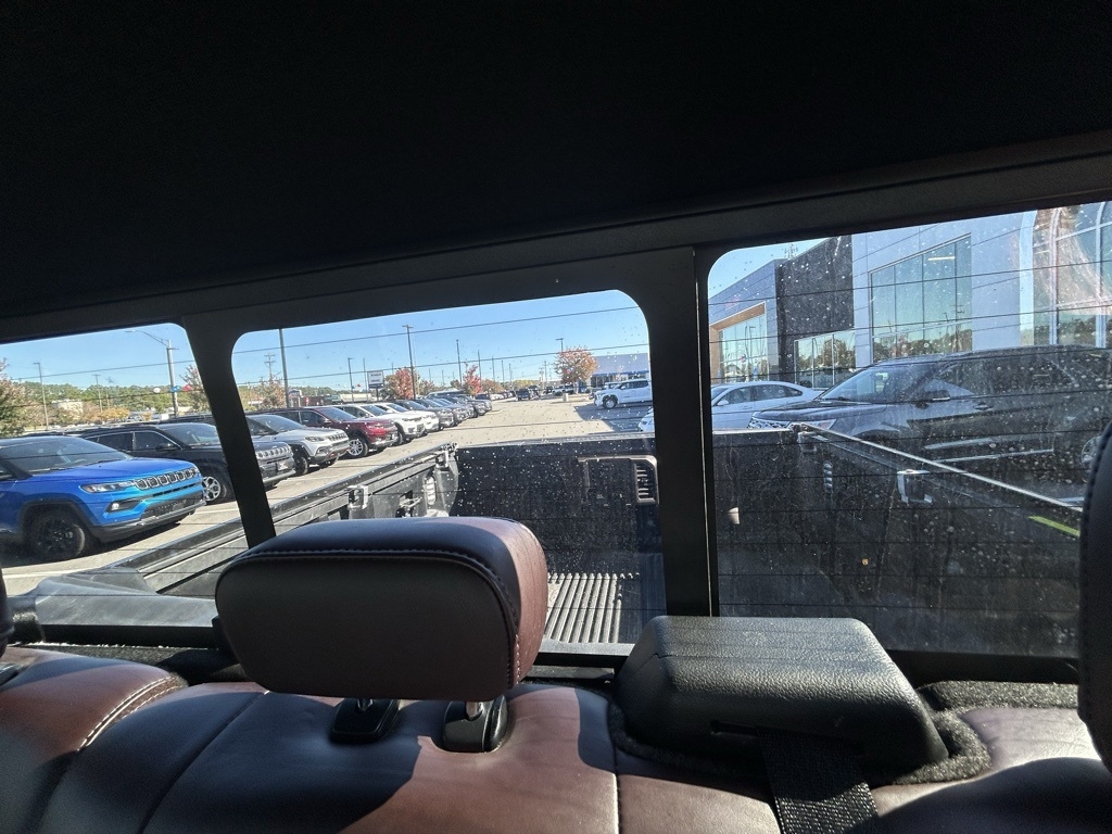 Ford F-150 Platinum SuperCrew 6.5-ft. Bed 4WD 2017 Ford F-150 Platinum SuperCrew 6.5-ft. Bed 4WD 2017