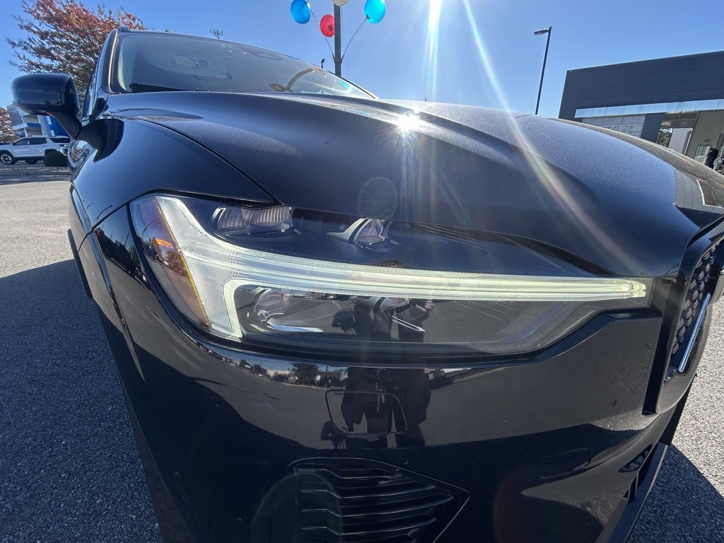 Volvo XC60 B6 Ultimate Dark AWD 2023 Volvo XC60 B6 Ultimate Dark AWD 2023