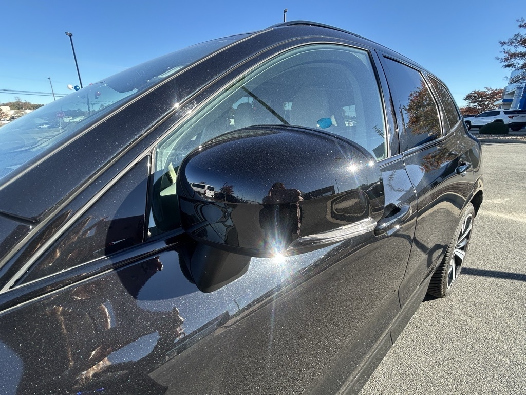 Volvo XC60 B6 Ultimate Dark AWD 2023 Volvo XC60 B6 Ultimate Dark AWD 2023