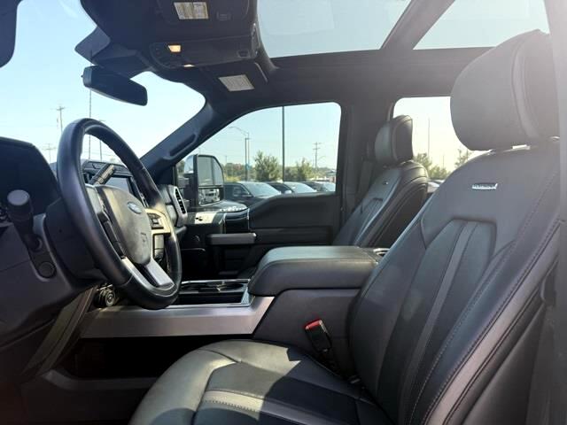 Ford F-250 SD Platinum Crew Cab 4WD 2022 Ford F-250 SD Platinum Crew Cab 4WD 2022